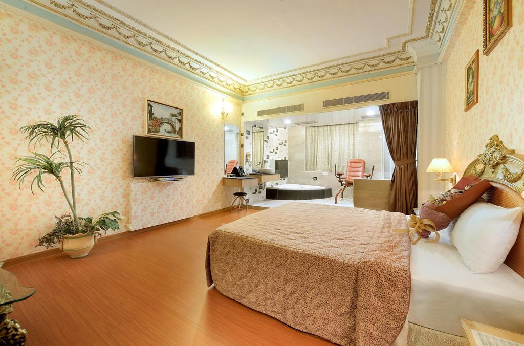 Holland Village Motel Tainan Eksteriør billede