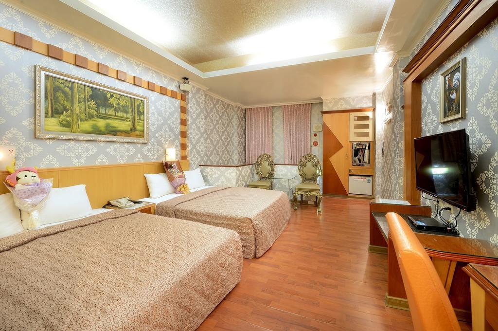 Holland Village Motel Tainan Eksteriør billede