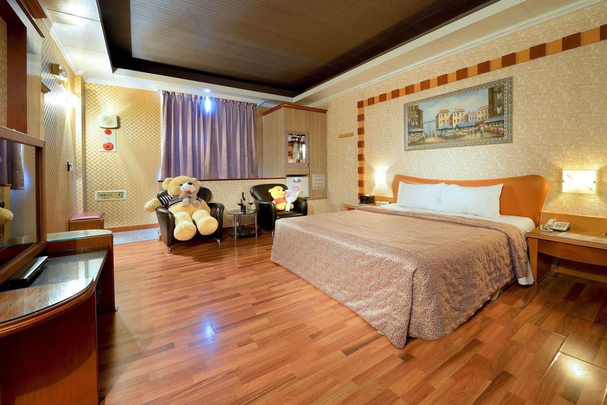 Holland Village Motel Tainan Eksteriør billede